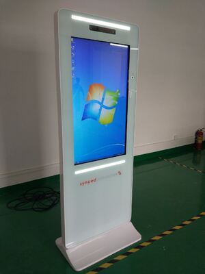 Công nghệ cảm ứng hồng ngoại Multi Touch Digital Signage với góc nhìn 178 độ và độ phân giải 1920 X 1080 hỗ trợ sự tham gia của nhiều người dùng
