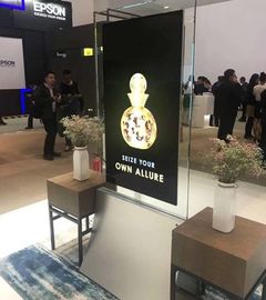 Giấy OLED Treo tường mỏng Kỹ thuật số Signage Kính cường lực 55 "AC100V-240V